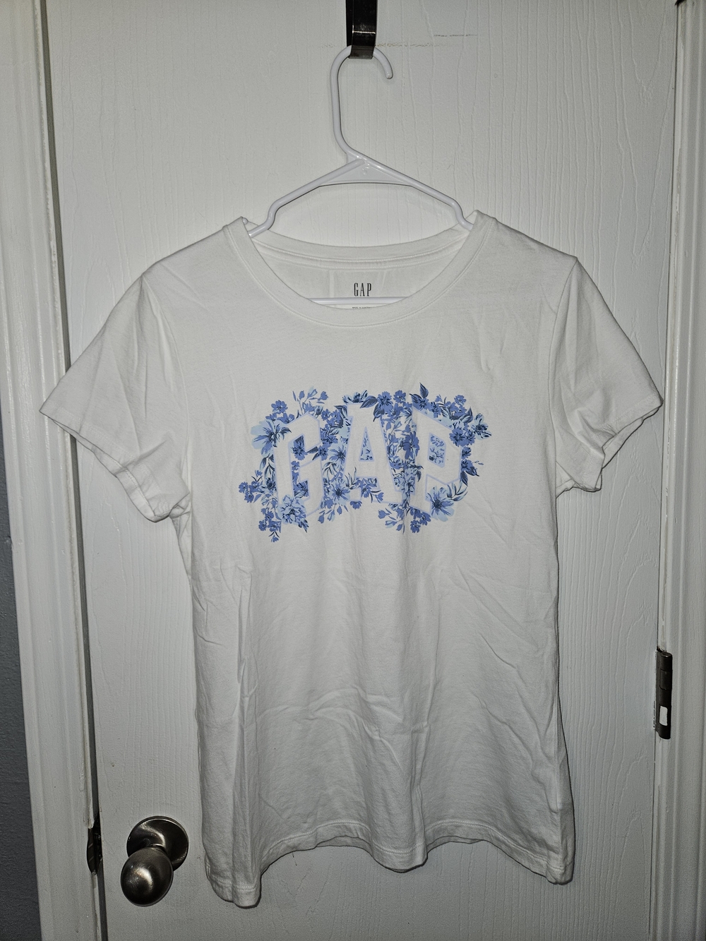 GAP White Tee with Blue Floral Logo